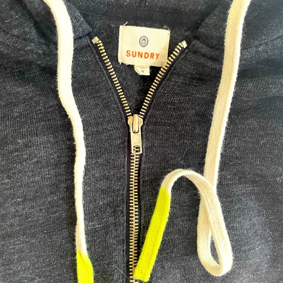 Sundry Tops - SunDry Quarter Zip Hoodie